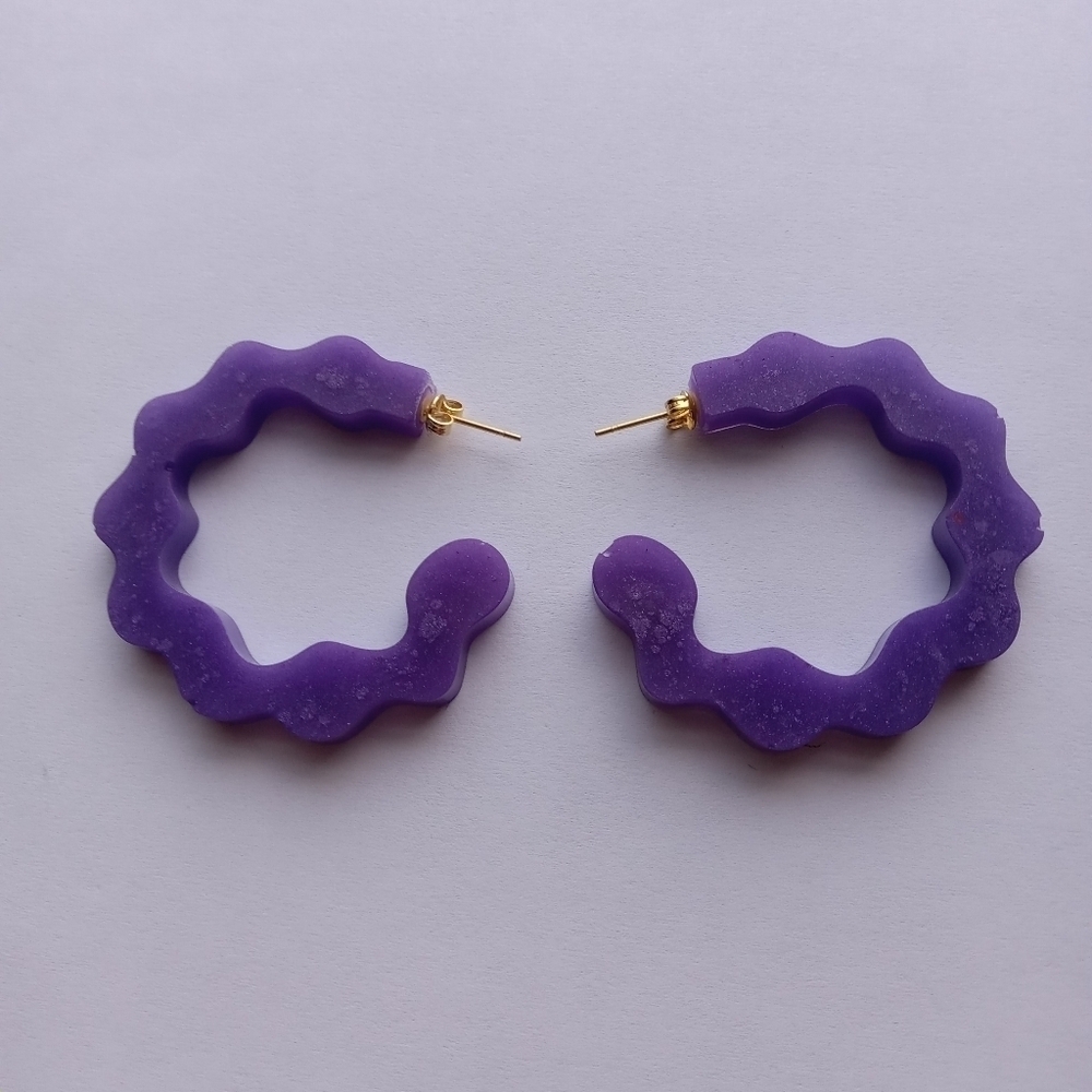 Purple resin hoop earrings